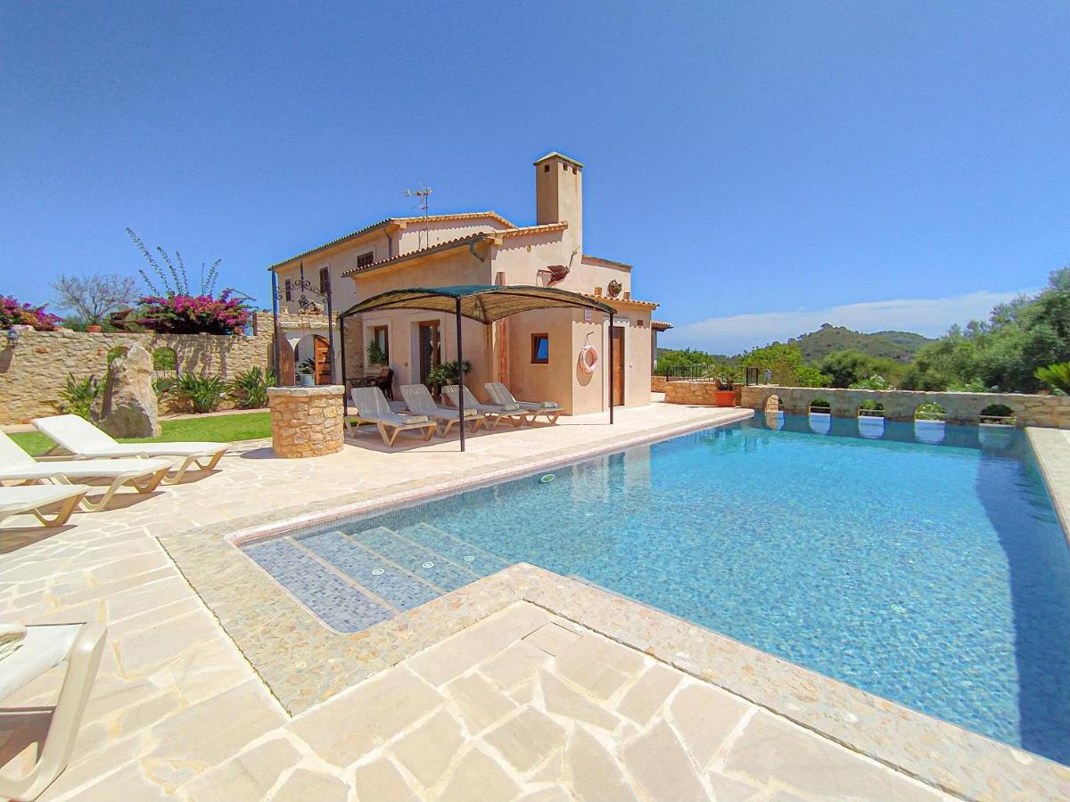 Sa Sinia - Family Rural House With Pool And Mountain Views Villa