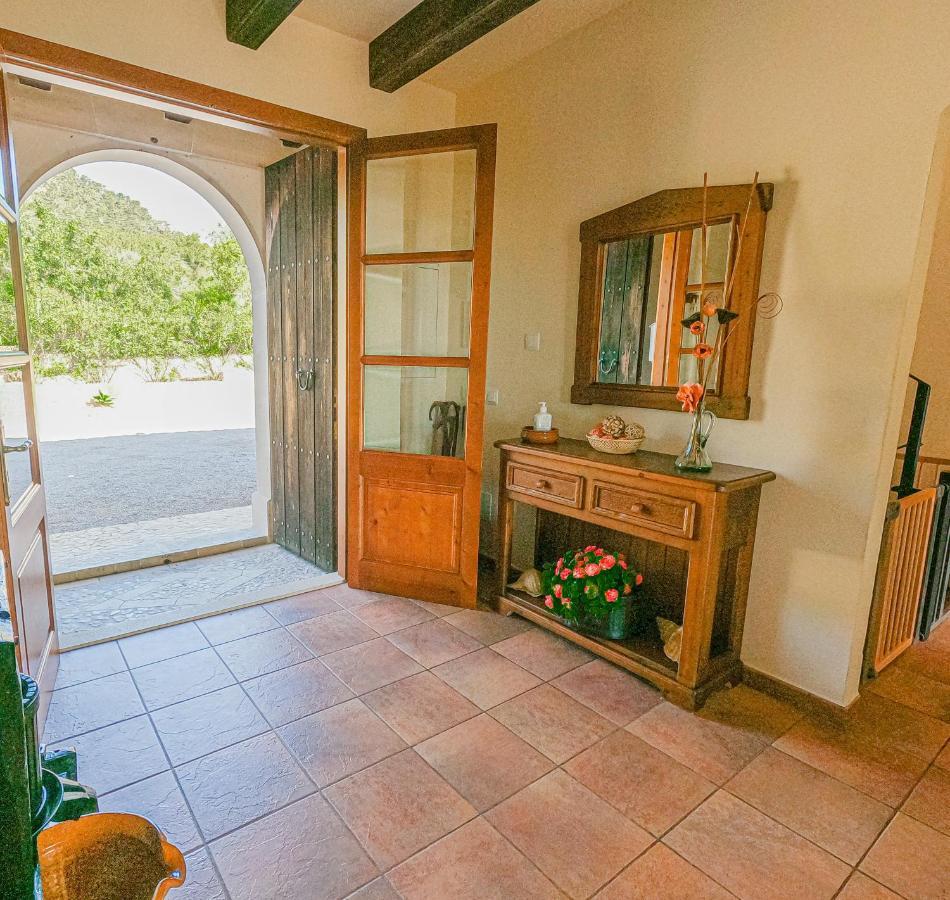 Sa Sinia - Family Rural House With Pool And Mountain Views S'Horta